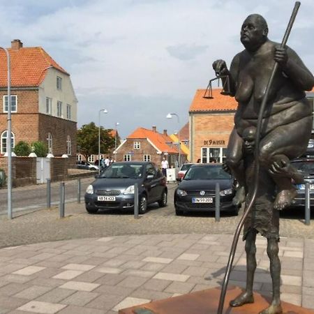 Hyggeligt Lille Byhus Lige Mellem Havnen Og Bytorv Ringkøbing Extérieur photo