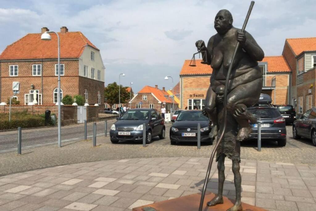 Hyggeligt Lille Byhus Lige Mellem Havnen Og Bytorv Ringkøbing Extérieur photo